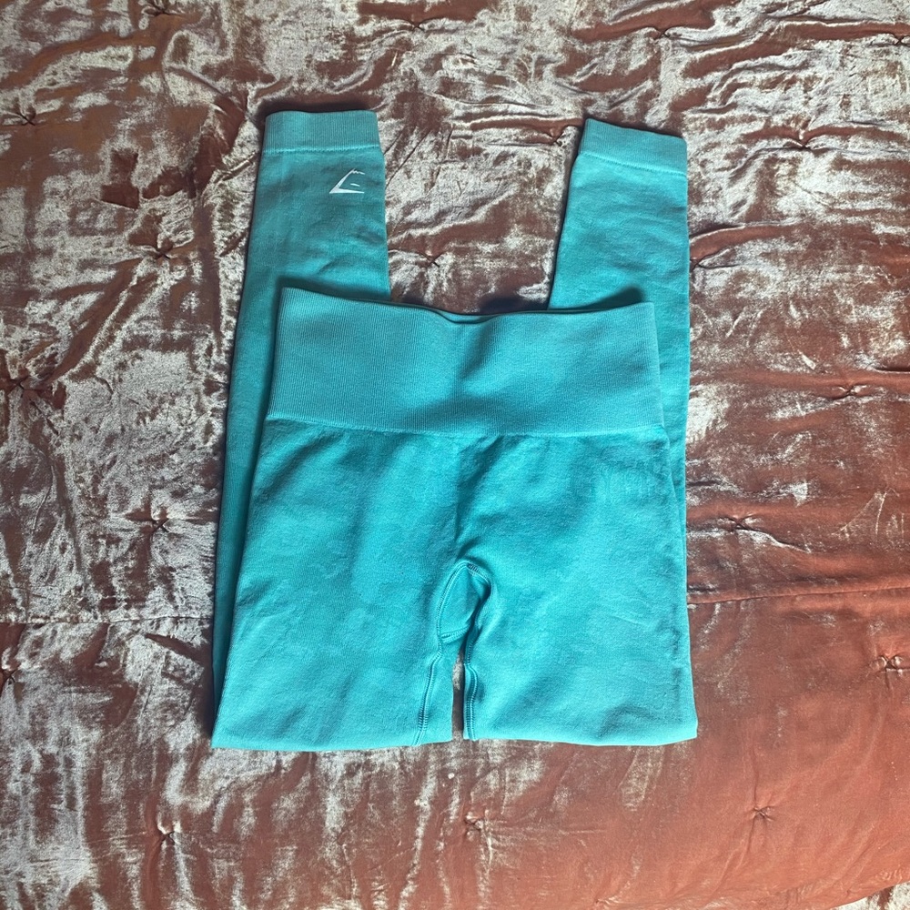 BLUE GYMSHARK LEGGINGS!!